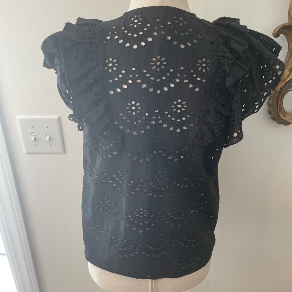 Nicole Miller Artelier Embroidered Eyelet Flutter Sleeve Top - Picture 16 of 16